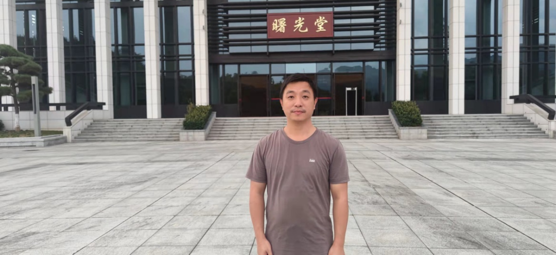 傅龙天.png