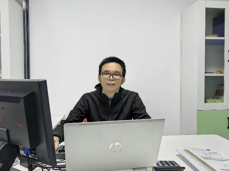 陈焕辉.jpg